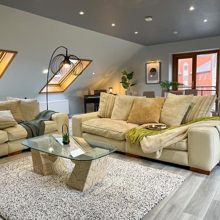 The Loft At Utopia Penthouse By M-Groupsa 斯旺西 外观 照片